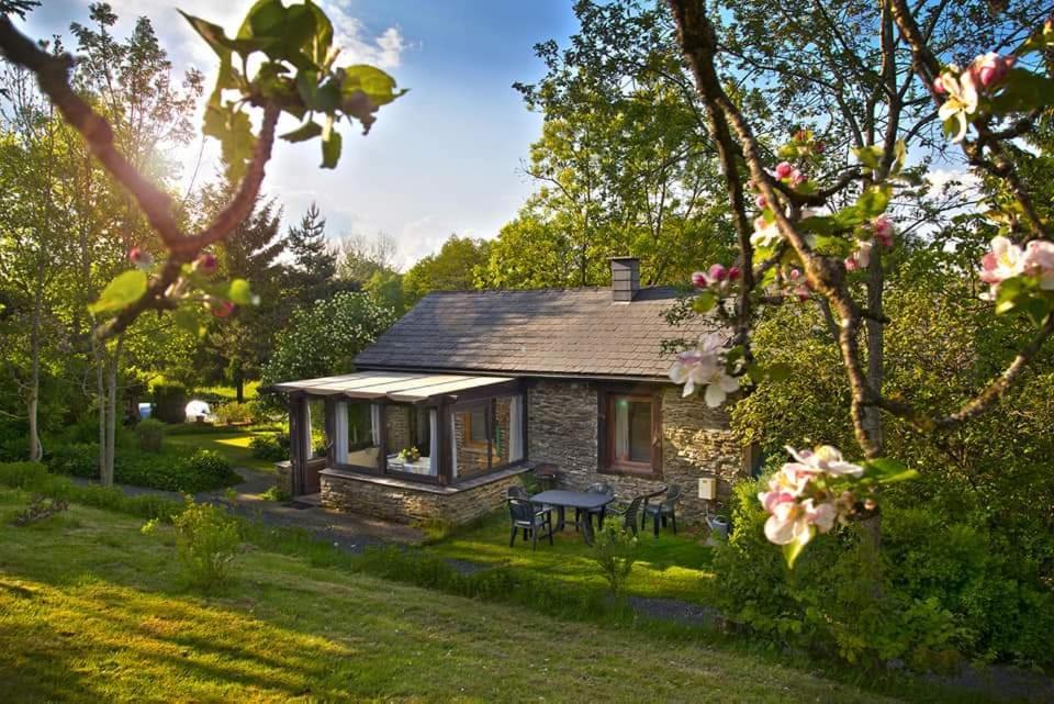 La Petite Maison Six Planes Exterior photo